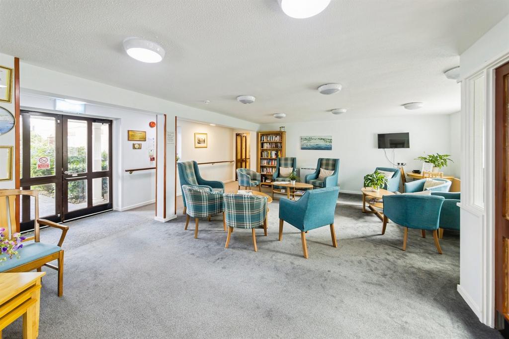 Apartment in Haywards Heath - More