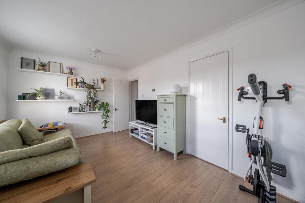 Apartment in London - View 5