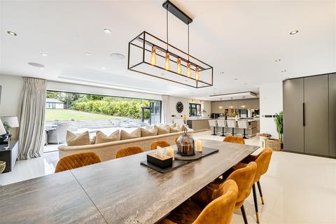 5 bedroom house for sale, Chipstead Way, Banstead