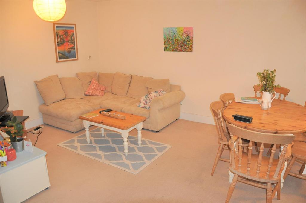 Apartment in Andover - View 2