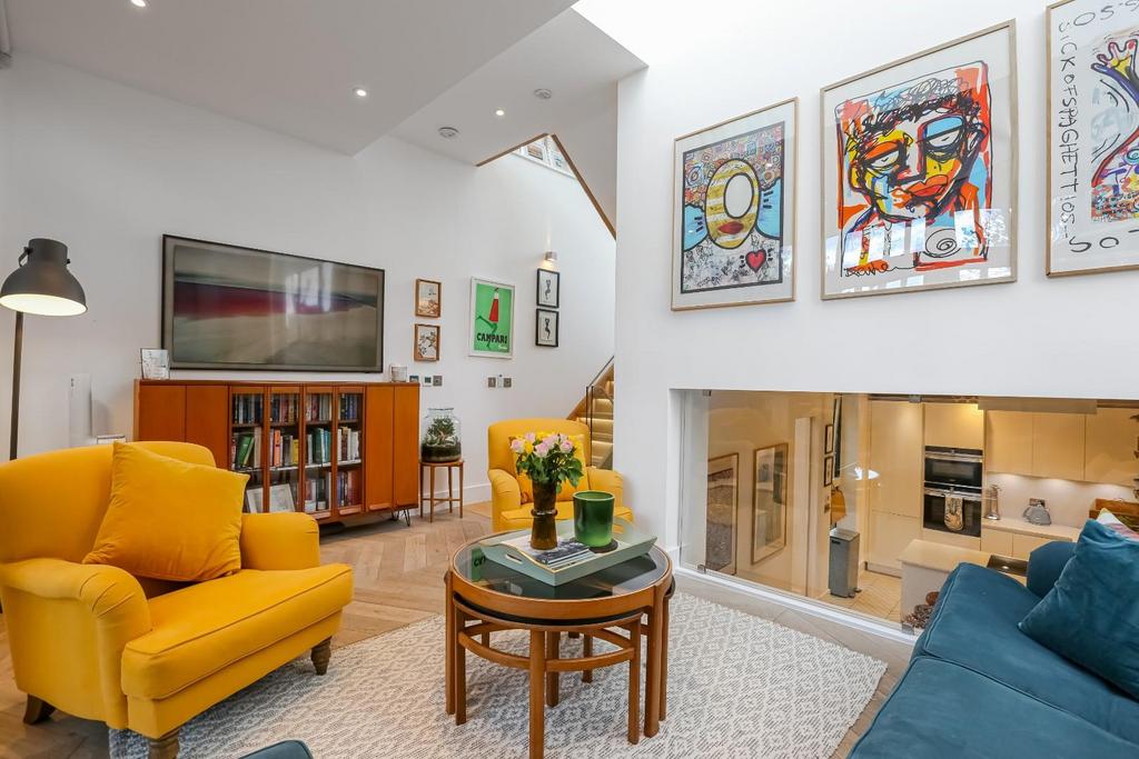 House in London - View 2