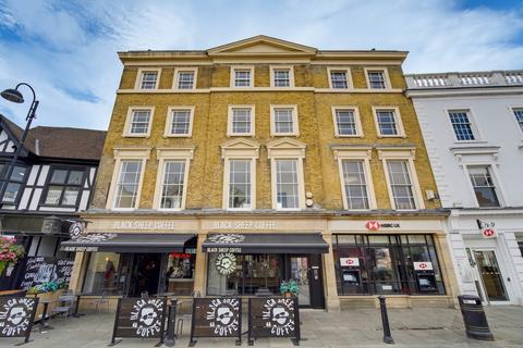 2 bedroom flat to rent, High Street, Uxbridge, UB8