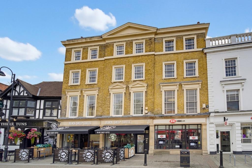 Apartment in Uxbridge - View 3