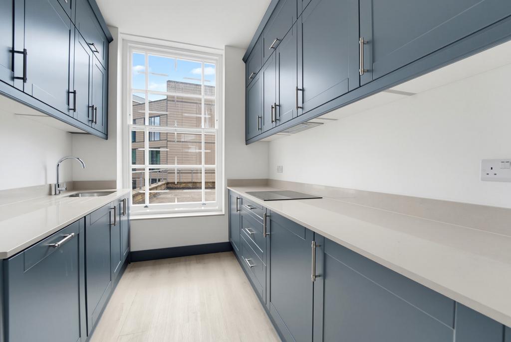 Apartment in Uxbridge - View 5