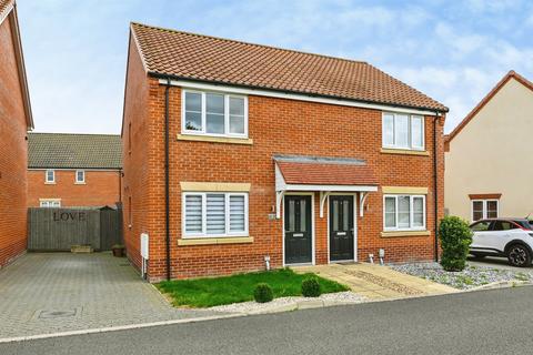 2 bedroom semi-detached house for sale, Orchard Crescent, King's Lynn
