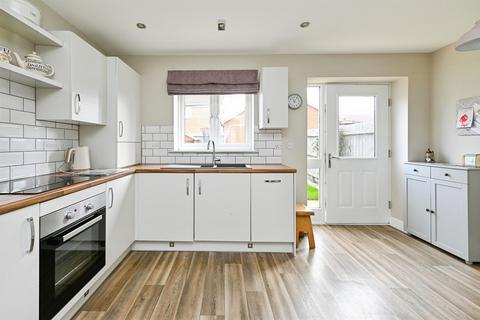 2 bedroom semi-detached house for sale, Orchard Crescent, King's Lynn