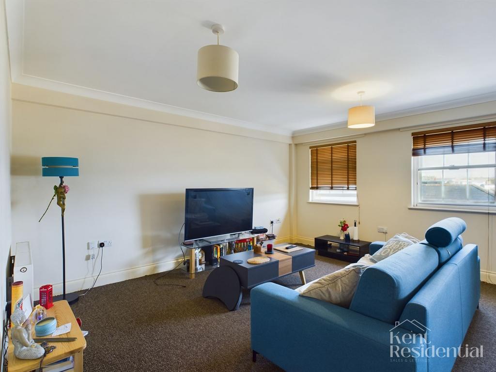 House in Rochester - View 3