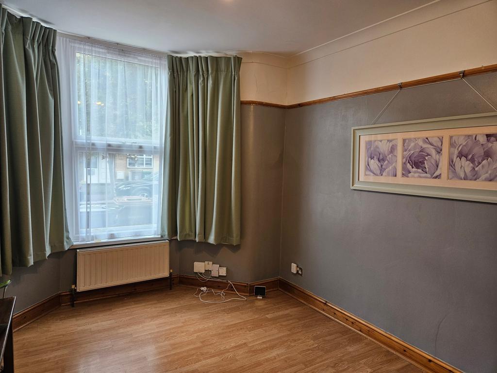 Apartment in London - View 2