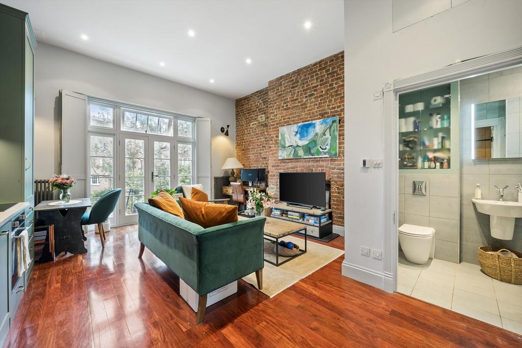 Apartment in London - View 5
