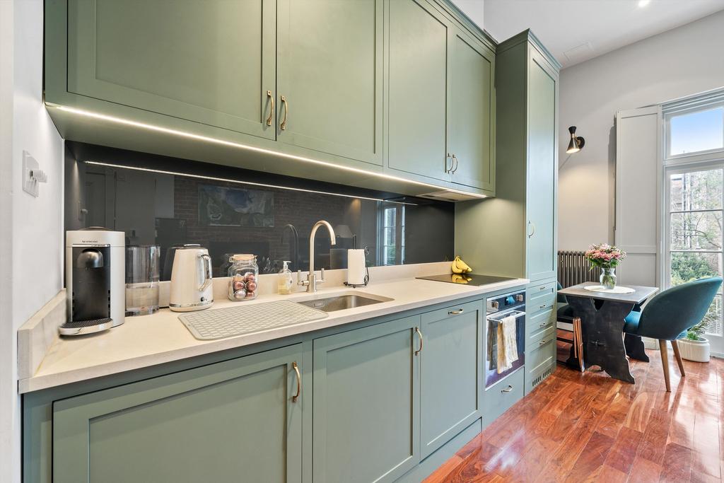 Apartment in London - More