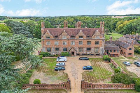 3 bedroom flat for sale, Astonbury Manor, Aston Lane, Stevenage, SG2