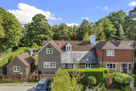 4 bedroom semi-detached house for sale, High Beeches Lane, Handcross
