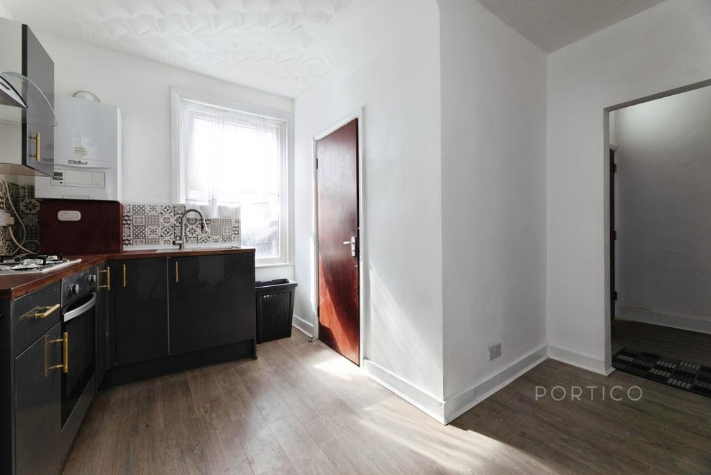 Apartment in London - View 3