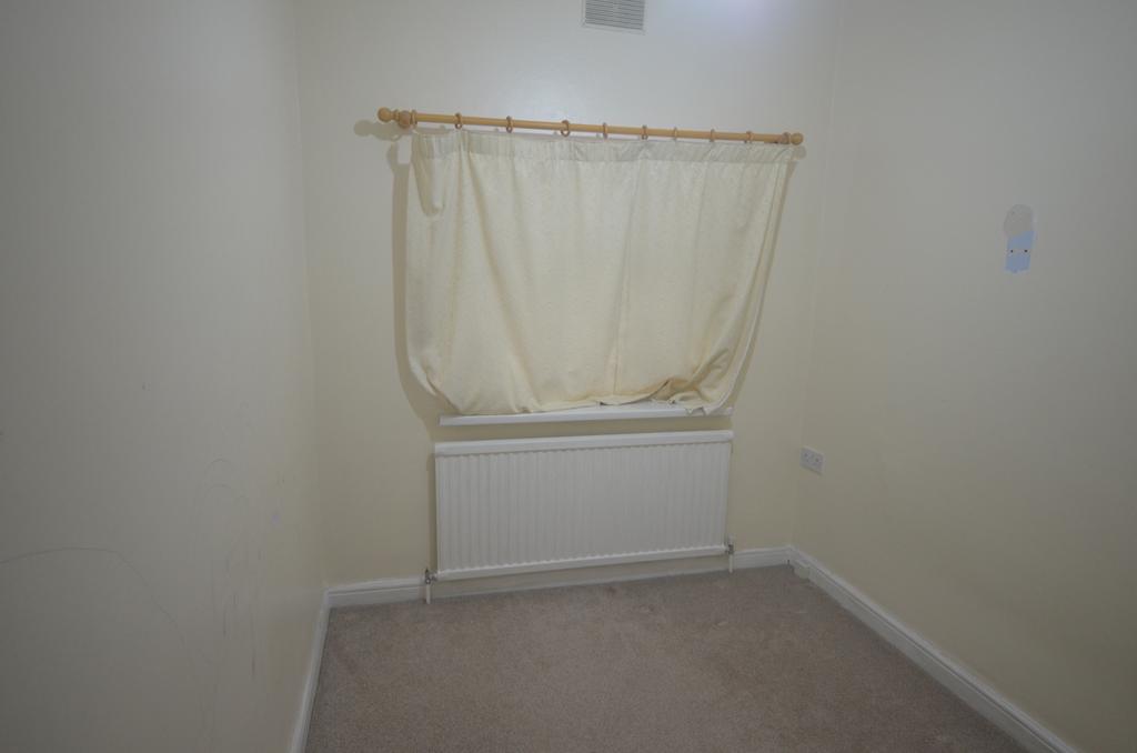 House in Ilford - More