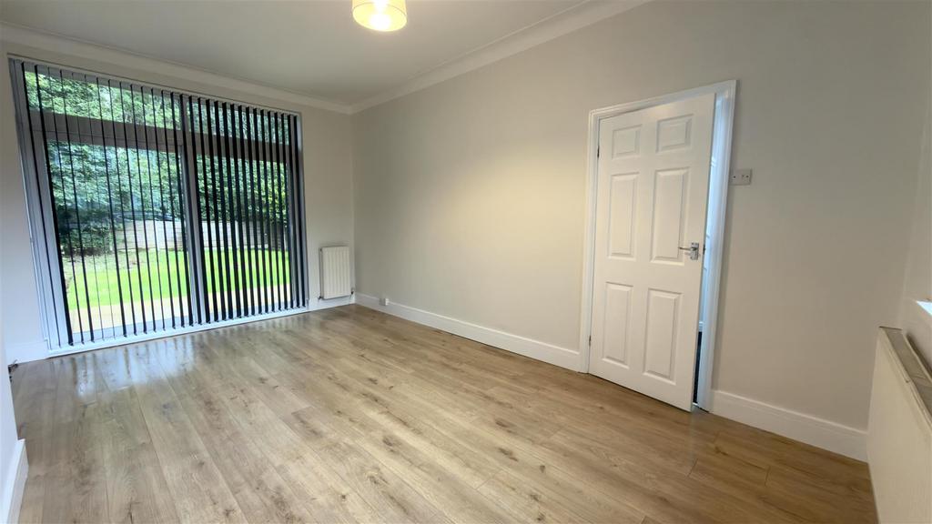 House in Manchester, Chorlton-cum-Hardy - View 3