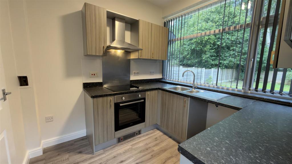 House in Manchester, Chorlton-cum-Hardy - View 5