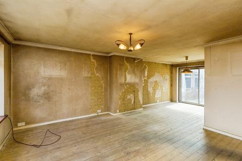 2 bedroom detached bungalow for sale, Midfields Drive, Burgess Hill