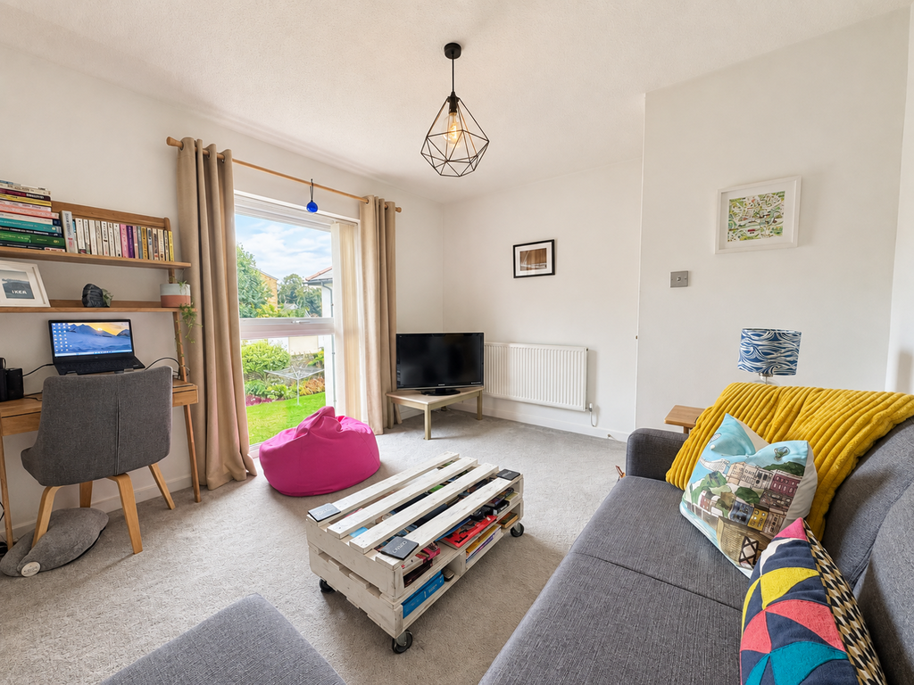 Apartment in Cardiff, Gabalfa, Llandaff North - View 2