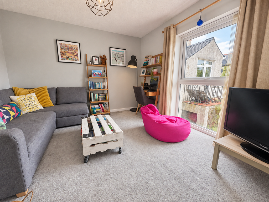 Apartment in Cardiff, Gabalfa, Llandaff North - View 3