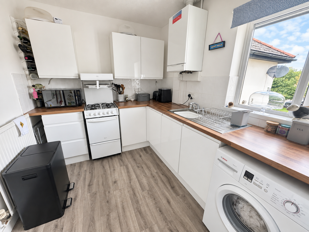 Apartment in Cardiff, Gabalfa, Llandaff North - More