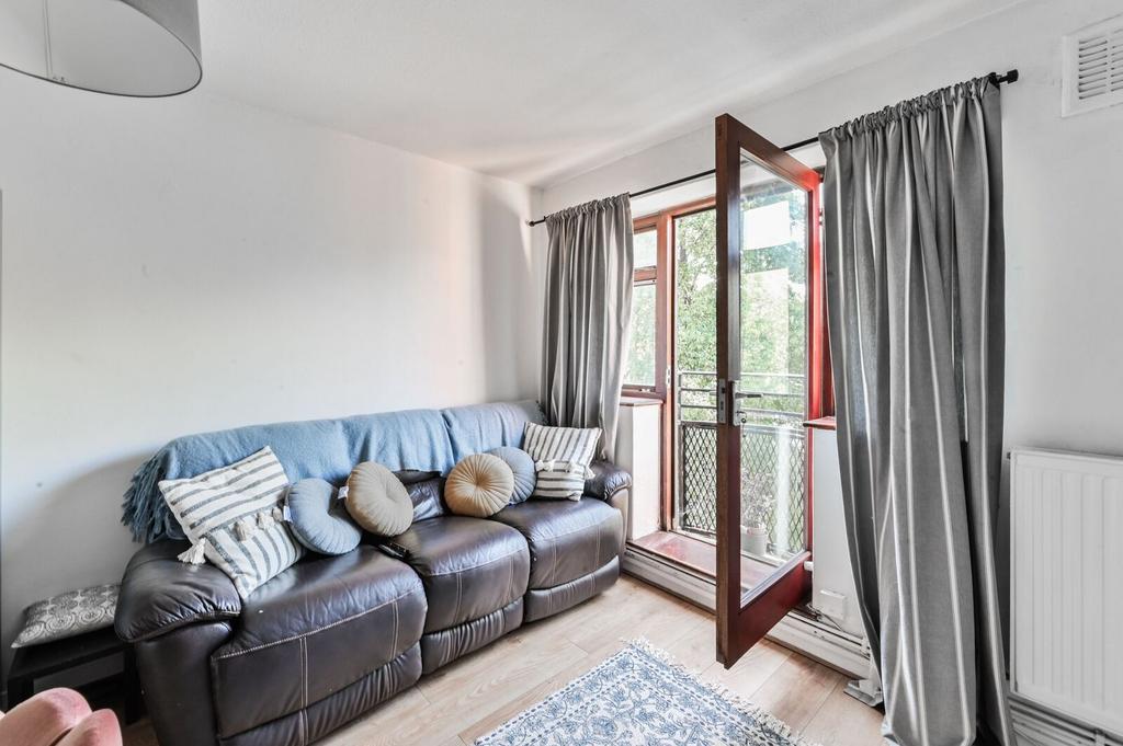 Apartment in London - View 2