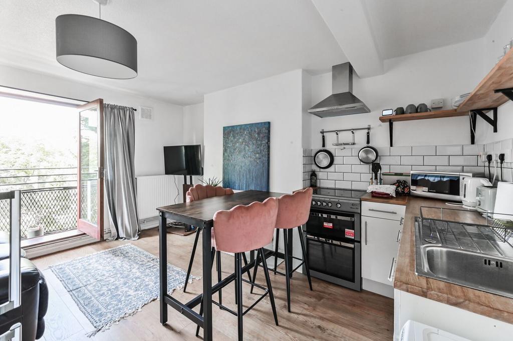 Apartment in London - View 3
