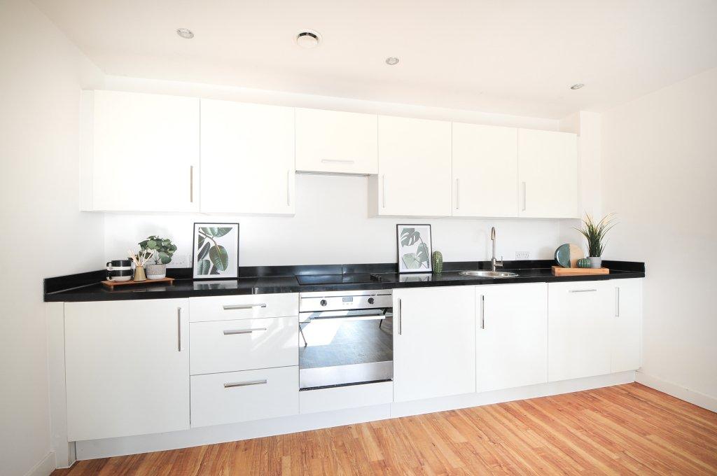 Apartment in Salford - More