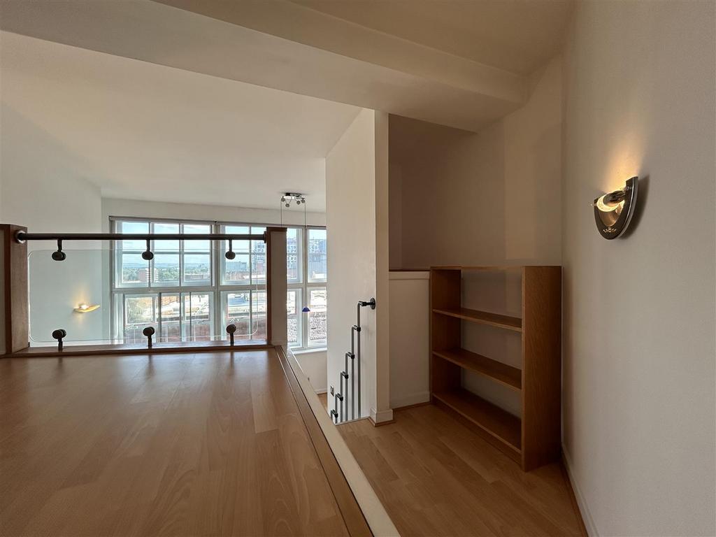 Apartment in Manchester, City Centre - More