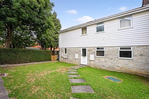 2 bedroom maisonette for sale, Springfield Close, Andover