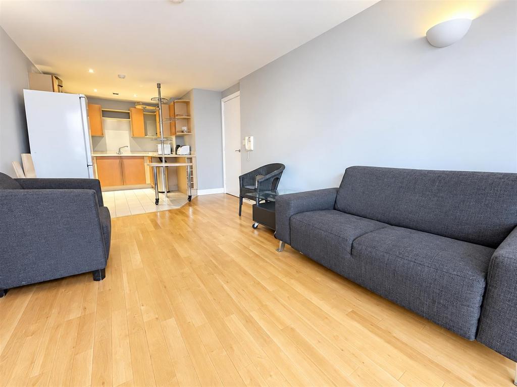 Apartment in Manchester - View 3