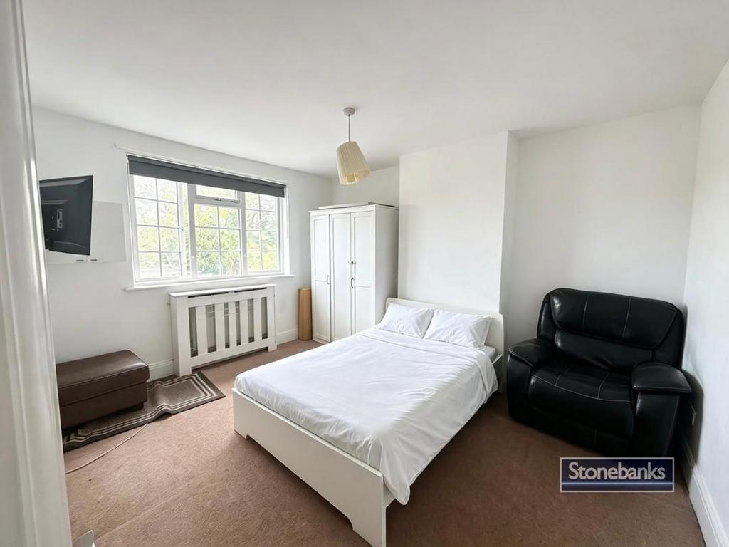 House in Wembley - More