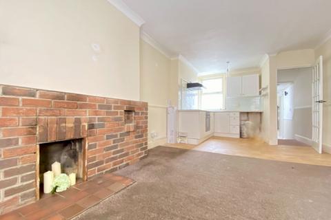 2 bedroom maisonette for sale, 68A High Street, Ringwood, Hampshire, BH24 1AQ
