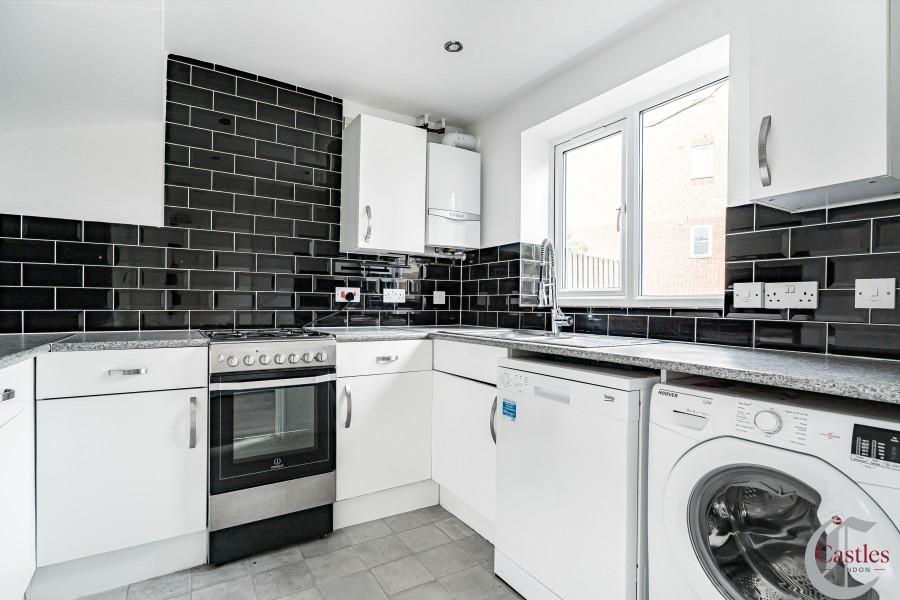 House in London - View 2