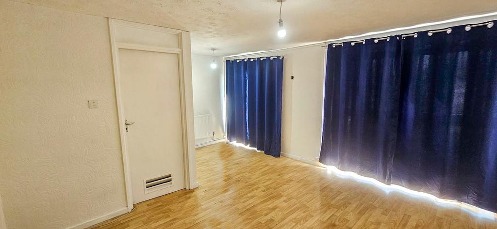 Apartment in London - View 3