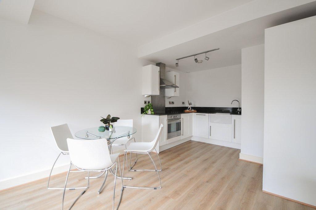 Apartment in Manchester - More