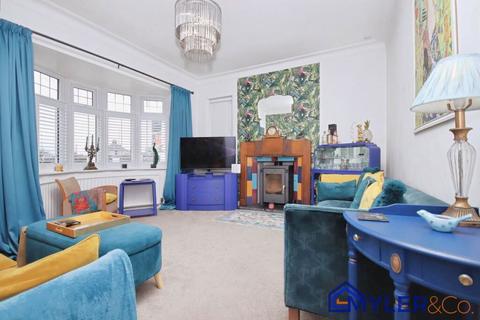 5 bedroom detached house for sale, Lunts Heath Road, Widnes, Cheshire, WA8 5AZ
