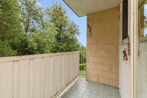 2 bedroom apartment for sale, Weston Park West, Bath