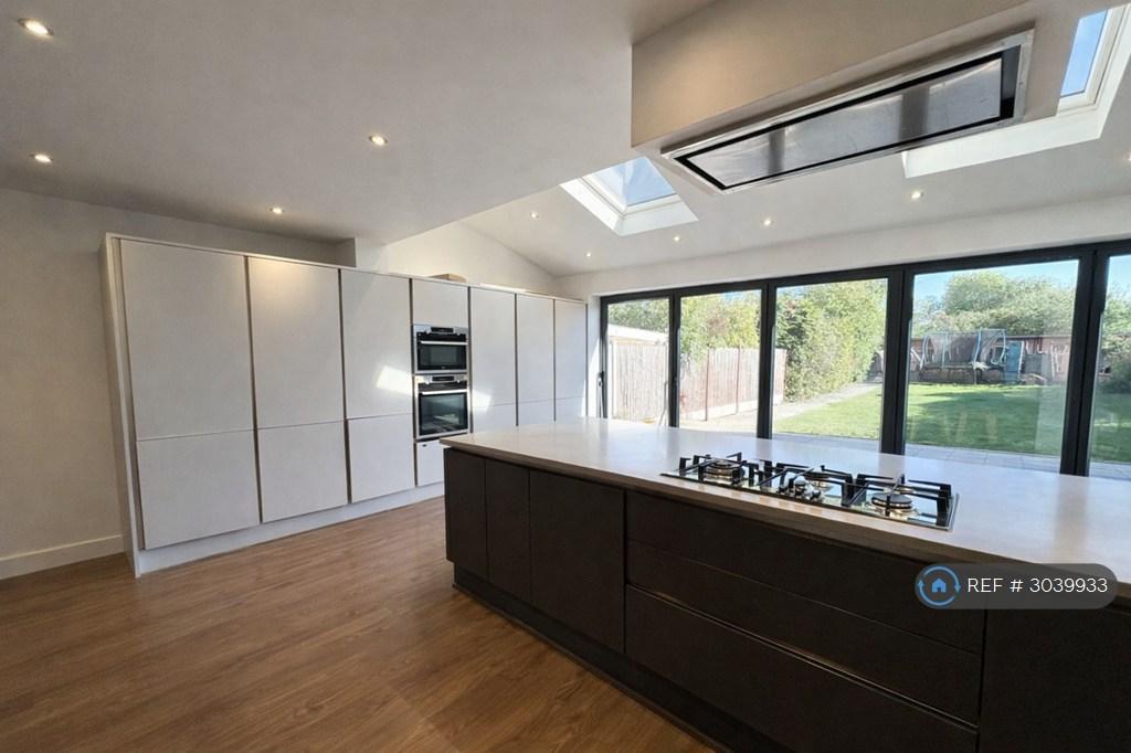 House in Hornchurch - View 2