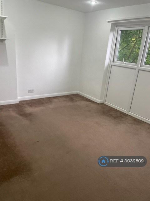 Apartment in London, Mapesbury - View 3
