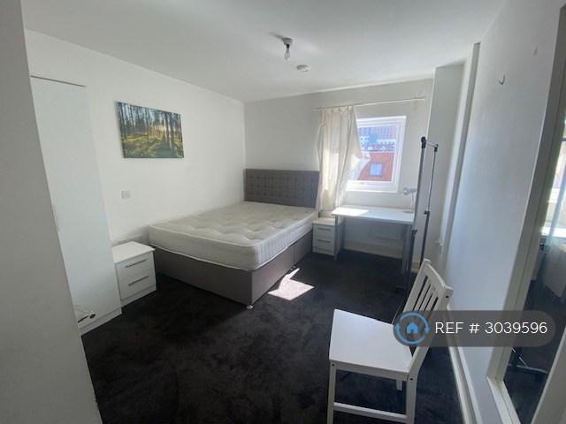 Apartment in Liverpool - View 2