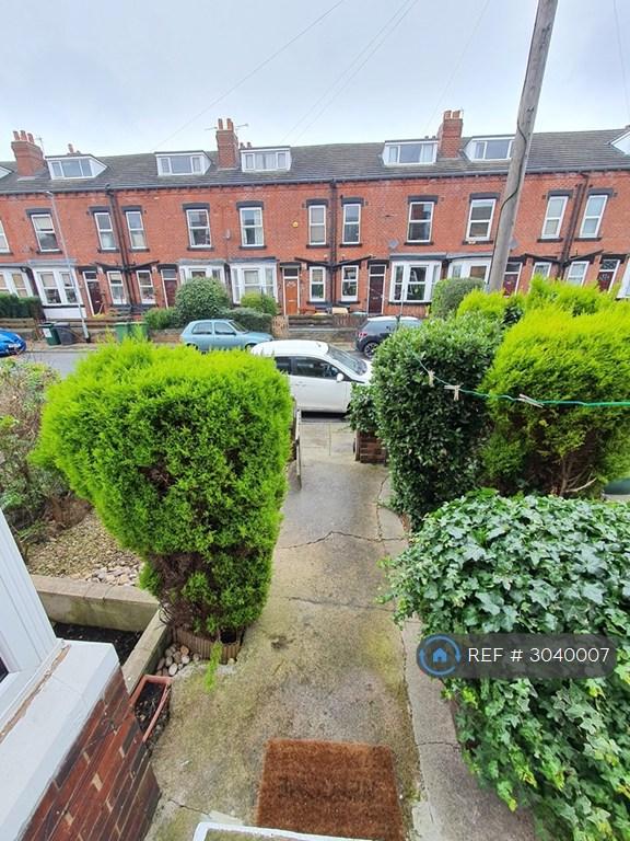 House in Leeds - View 5
