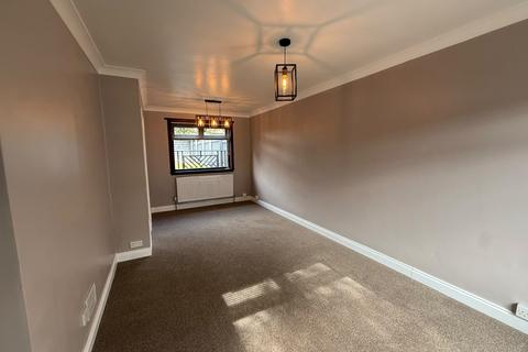 2 bedroom terraced house to rent, Balunie Drive, Dundee DD4