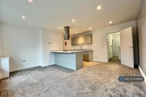 2 bedroom flat to rent, Parrin Lane, Eccles, Manchester, M30