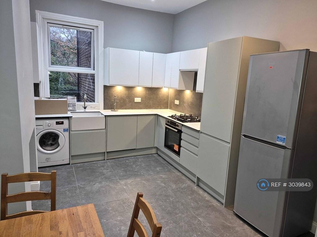 Apartment in London - View 2