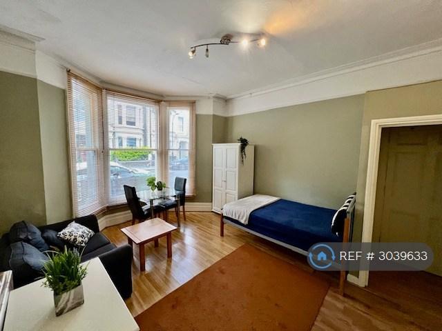 House in London, West Kensington - View 5
