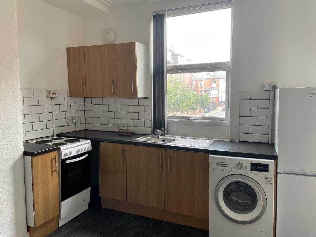 Apartment in Leeds - View 2