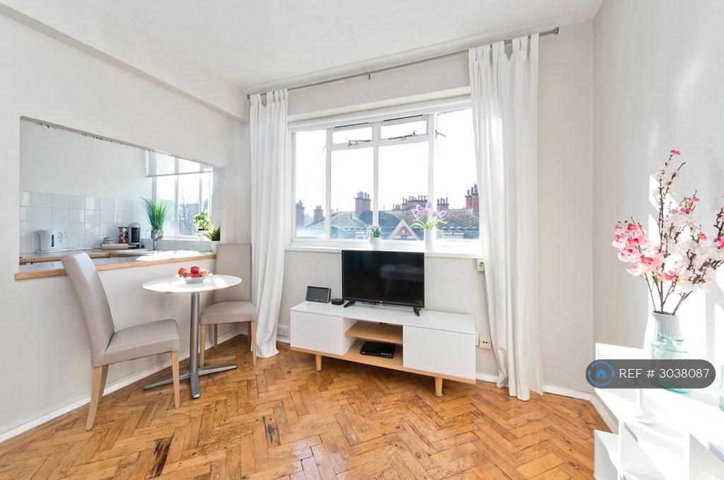 Apartment in London - View 2