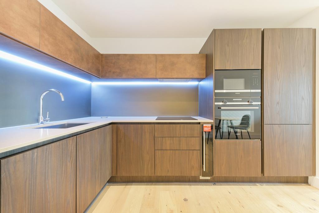 Apartment in Vauxhall - View 2