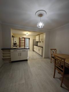 undefined, Layton Road, HOUNSLOW, TW3 1YH