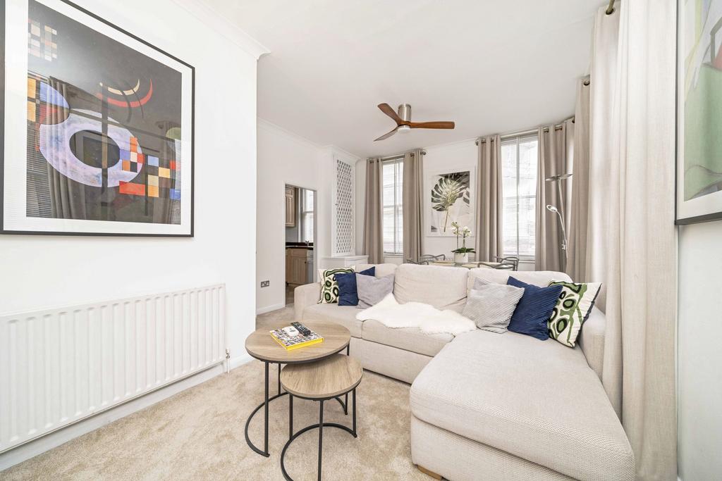 Apartment in London - View 3